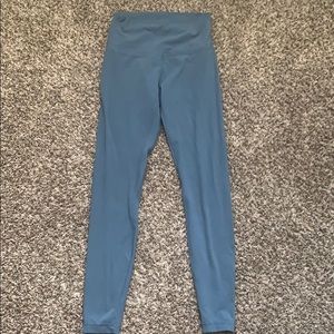Blue lululemon aligns- size 6, 28inch length